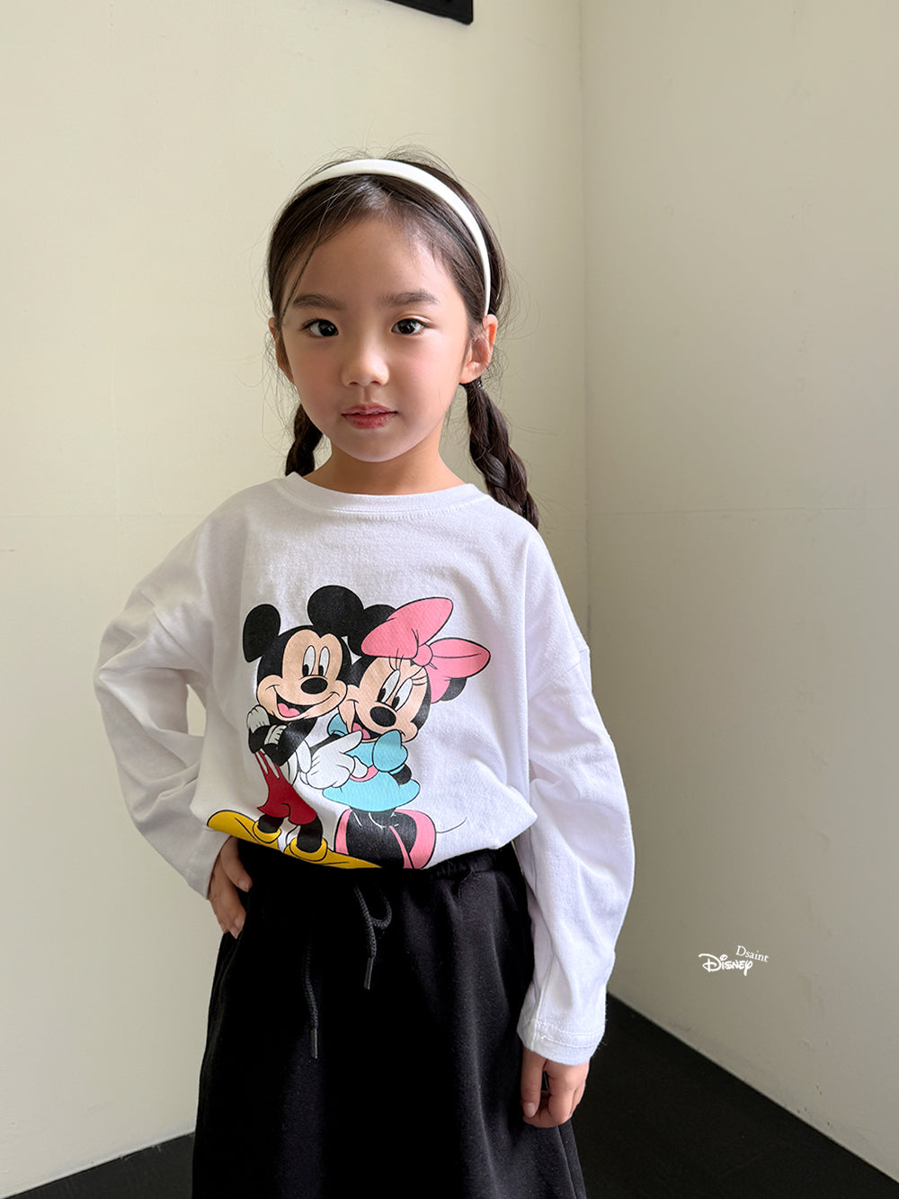 [PRE-ORDER] Pose T-Shirts