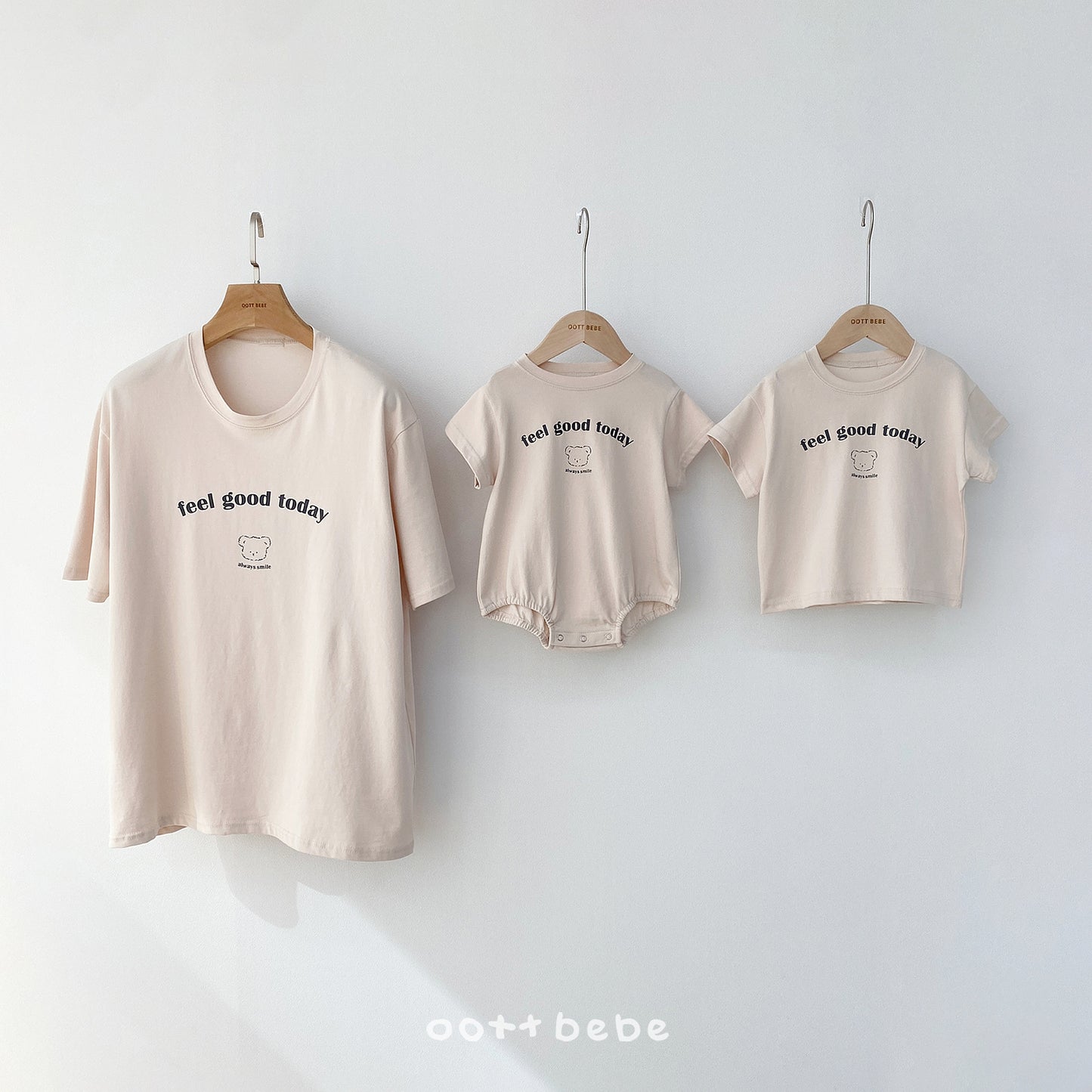 [PRE-ORDER] Good Day T-Shirts (Mom&Dad Couple)