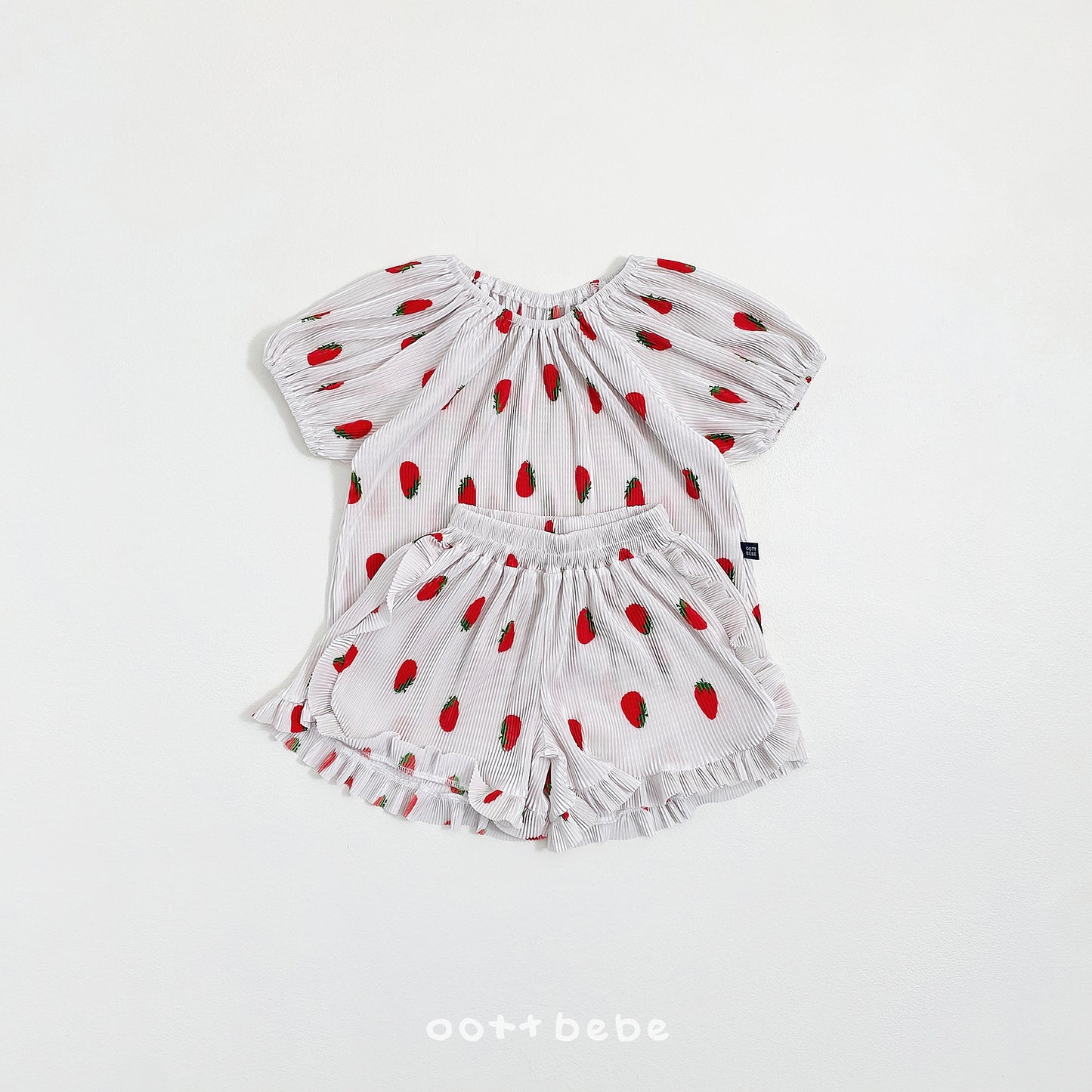 [PRE-ORDER] Sweet Berry Pleats Top Bottom Set