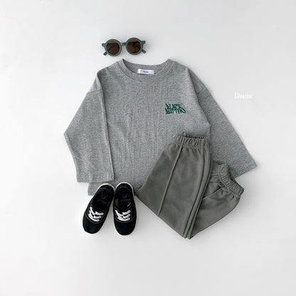 [PRE-ORDER] Black Button T-Shirts