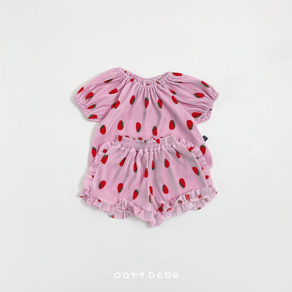 [PRE-ORDER] Sweet Berry Pleats Top Bottom Set