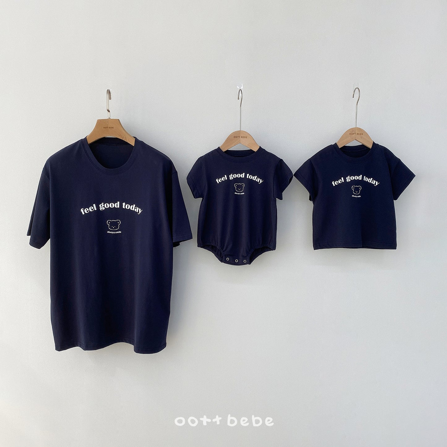 [PRE-ORDER] Good Day T-Shirts (Mom&Dad Couple)