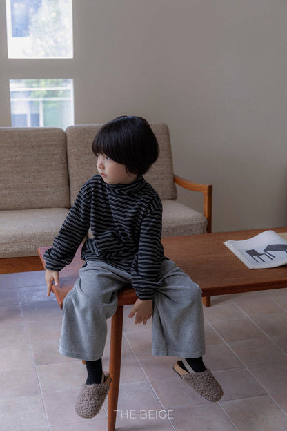 [PRE-ORDER] Stripe Turtleneck T-Shirts