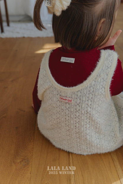 [PRE-ORDER] Inner Turtleneck T-Shirts