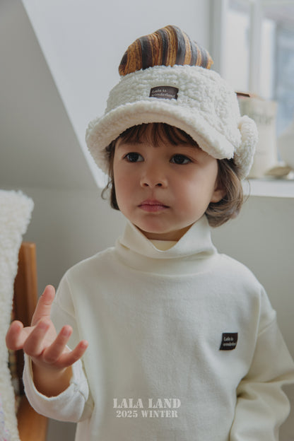 [PRE-ORDER] Loose Fit Chewy Turtleneck T-Shirts