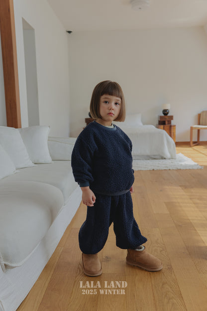 [PRE-ORDER] Sherpa Jogger Pants