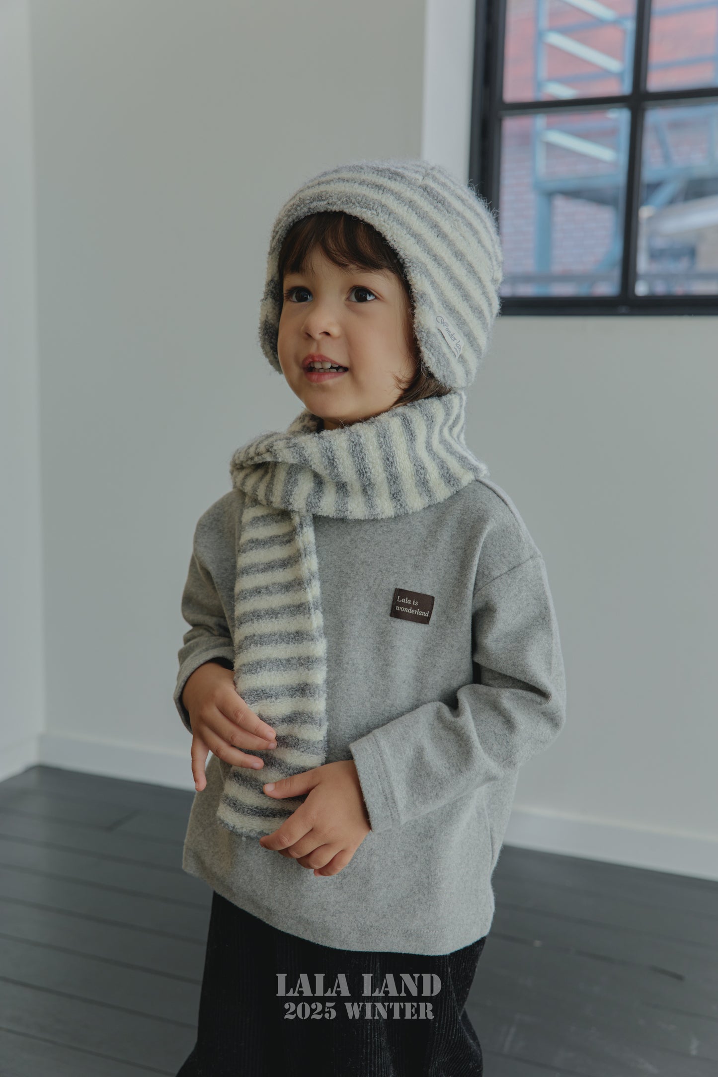 [PRE-ORDER] Loose Fit Chewy Turtleneck T-Shirts