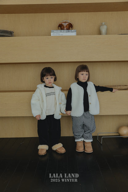 [PRE-ORDER] Check Boa Fur Pants