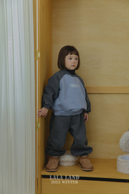 [PRE-ORDER] Every Raglan Sweatshirts