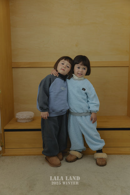 [PRE-ORDER] Sherpa Sweatshirts