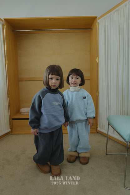 [PRE-ORDER] Every Raglan Sweatshirts