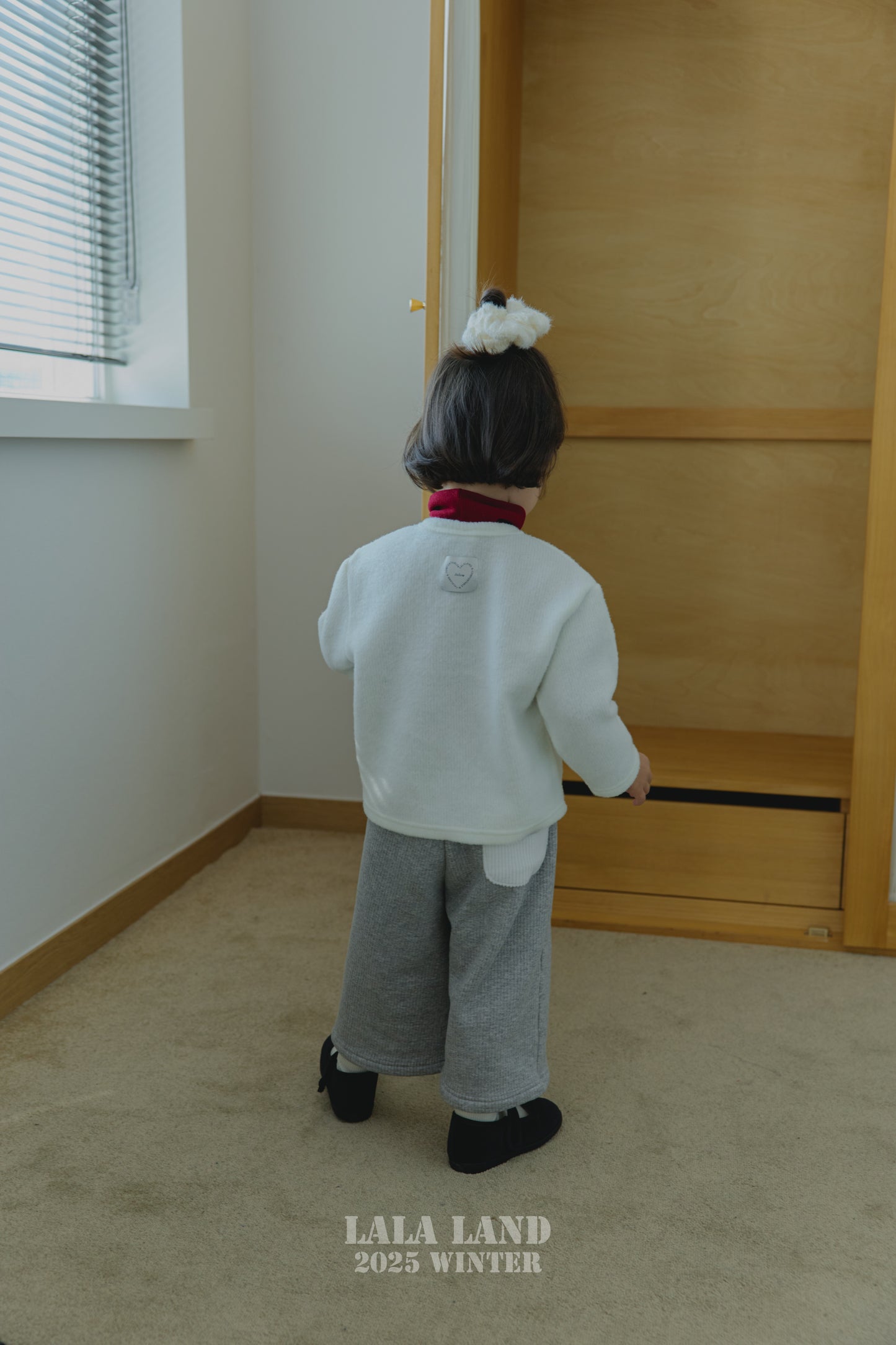 [PRE-ORDER] Pom Pom Ribbed Cardigan