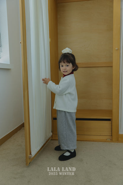 [PRE-ORDER] Pom Pom Ribbed Cardigan