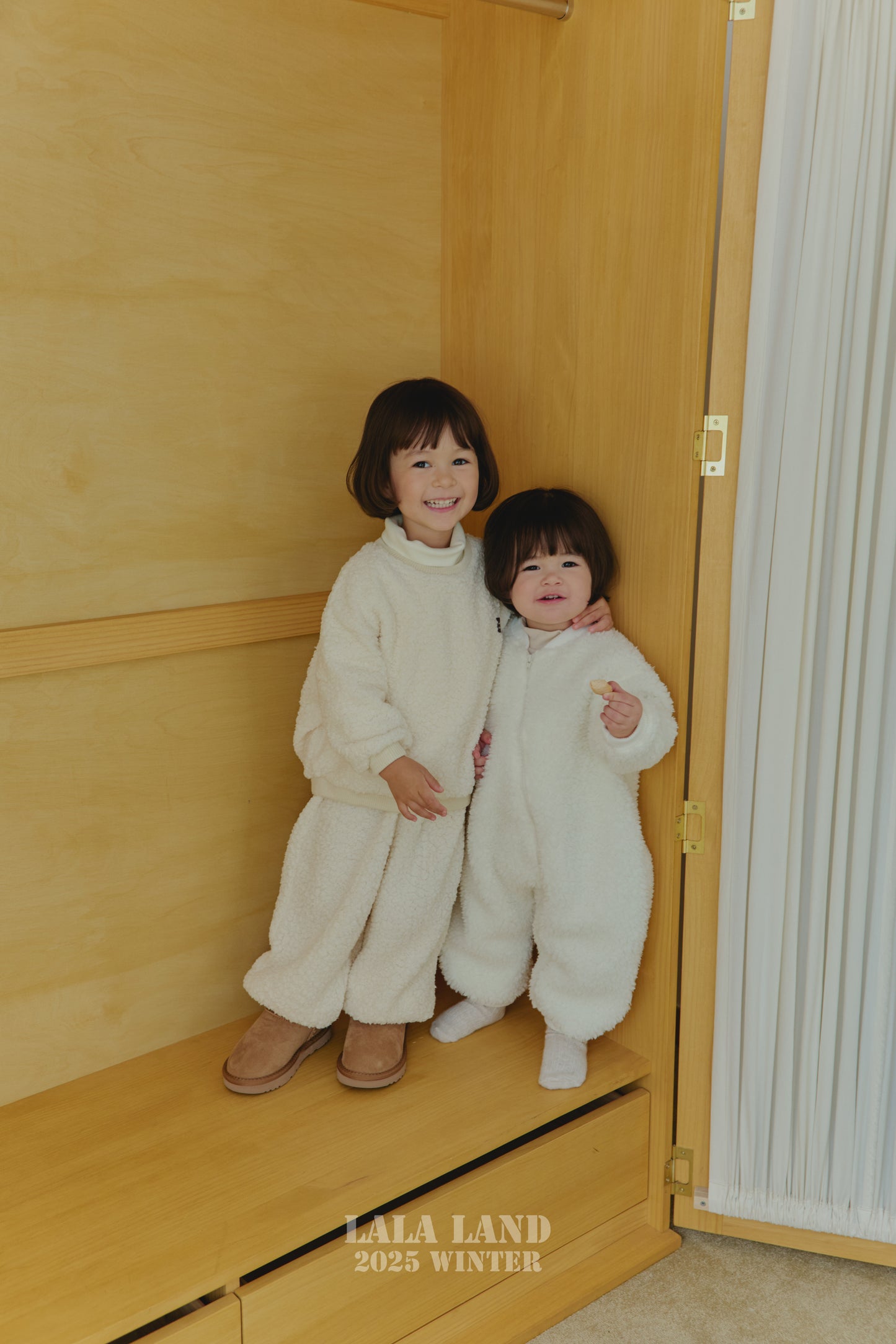 [PRE-ORDER] Sherpa Sweatshirts