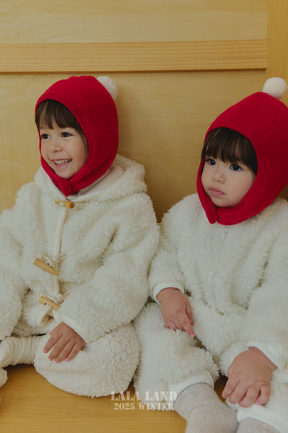 [PRE-ORDER] Pom Pom Bonnet