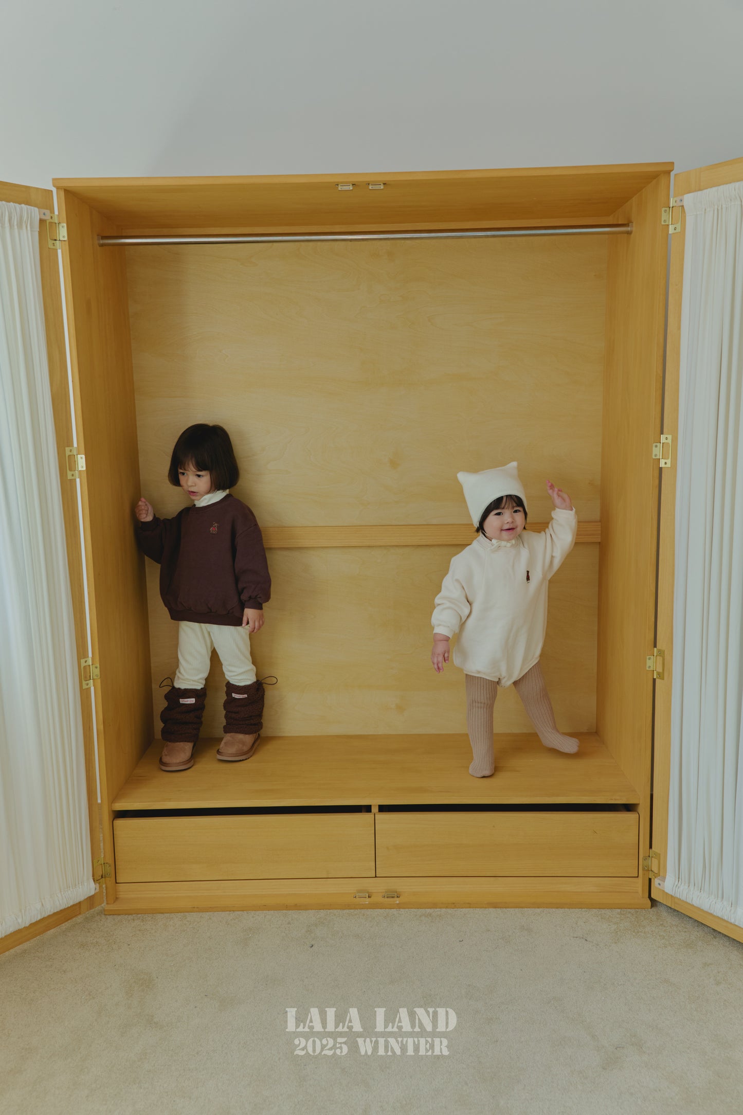 [PRE-ORDER] Lala Bear Sweatshirts