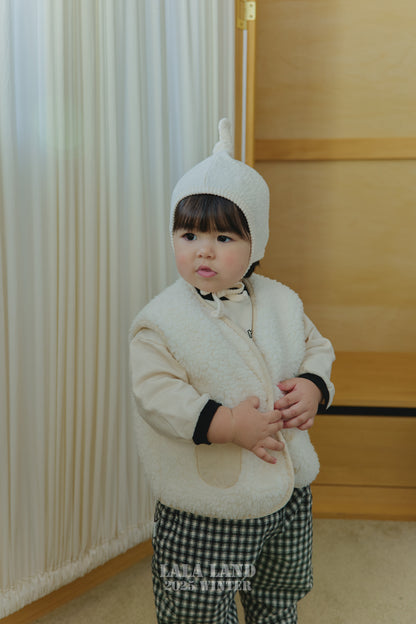 [PRE-ORDER] Boa Fur Baby Vest