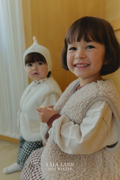 [PRE-ORDER] Boa Fur Baby Vest