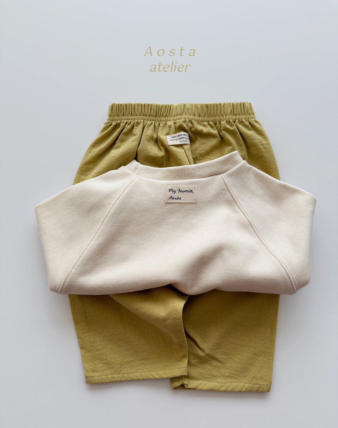 [PRE-ORDER] Favorite Sweatshirts