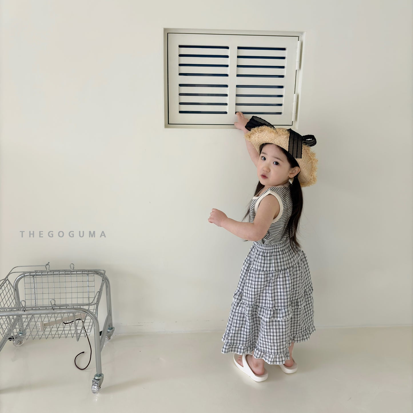 [PRE-ORDER] Petite Stripe Sleeveless T-Shirts
