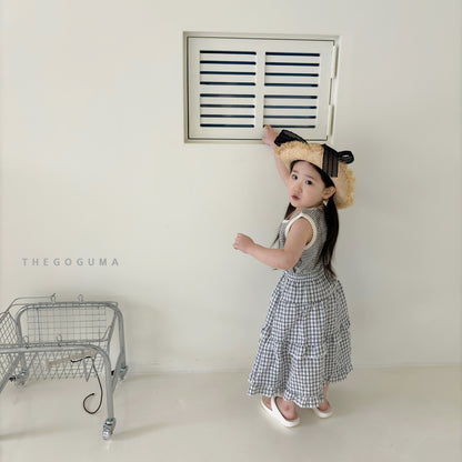 [PRE-ORDER] Petite Stripe Sleeveless T-Shirts