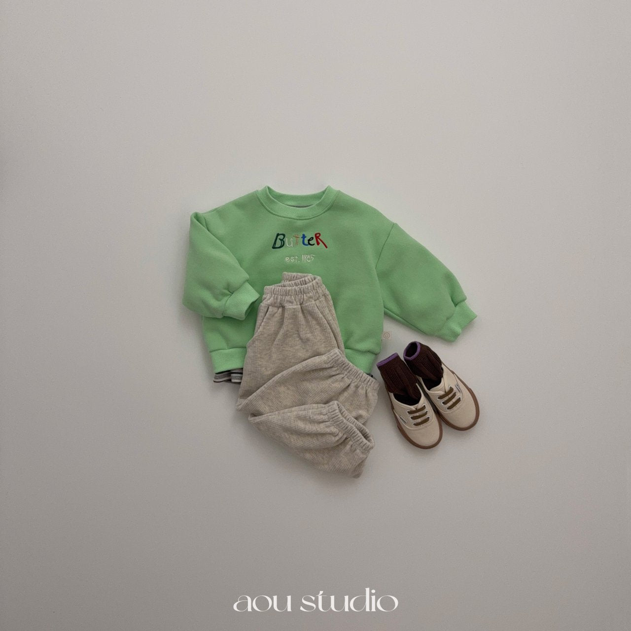 [PRE-ORDER] Butter Sweatshirts