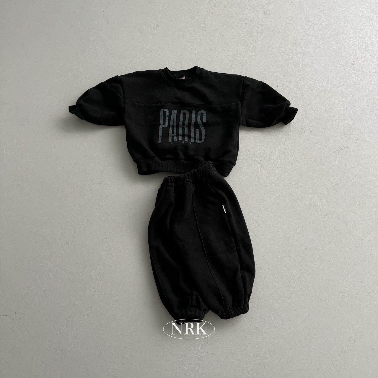 [PRE-ORDER] Paris Top Bottom Set