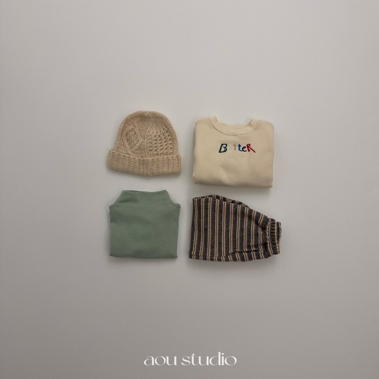 [PRE-ORDER] Butter Sweatshirts