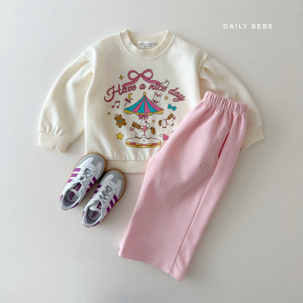 [PRE-ORDER] Merry Go Round Sweatshirts