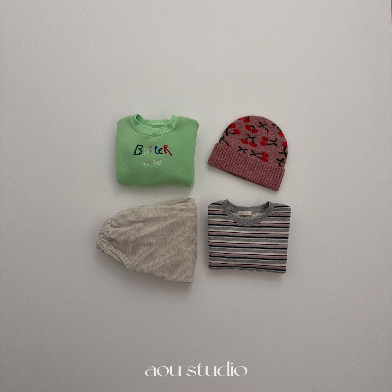 [PRE-ORDER] Butter Sweatshirts