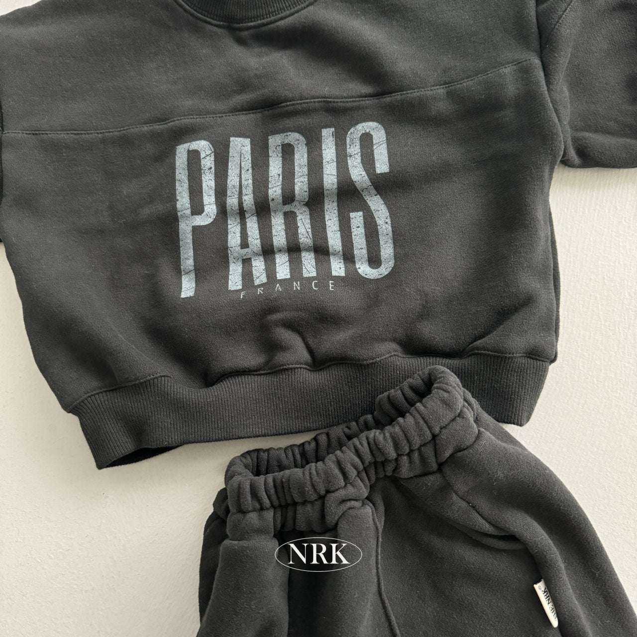[PRE-ORDER] Paris Top Bottom Set