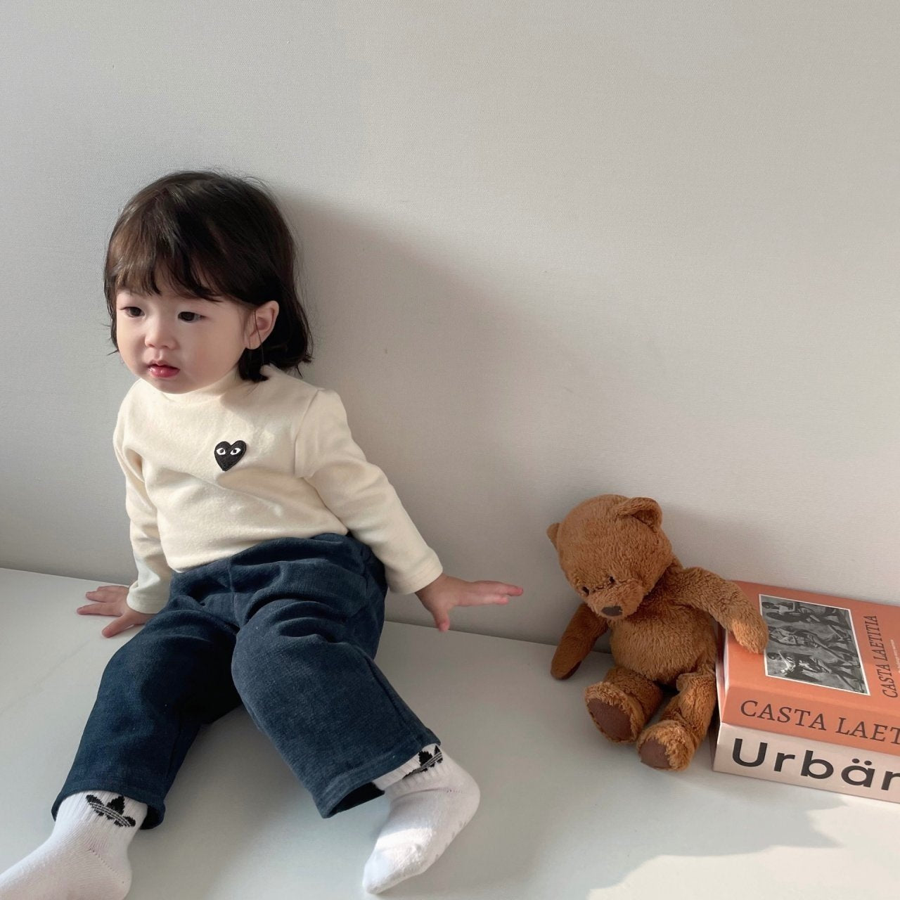 [PRE-ORDER] Heart Turtleneck T-Shirts