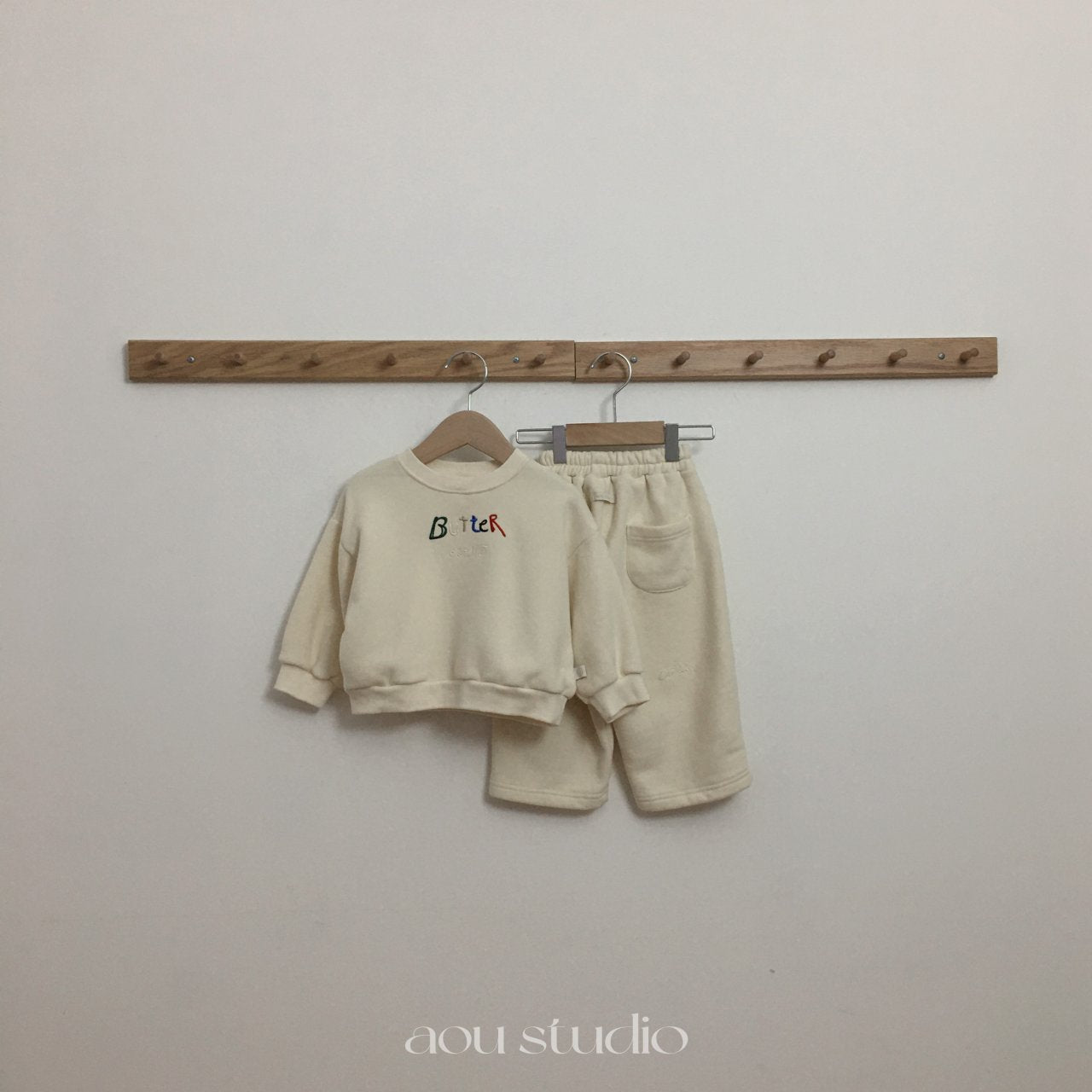 [PRE-ORDER] Butter Sweatshirts