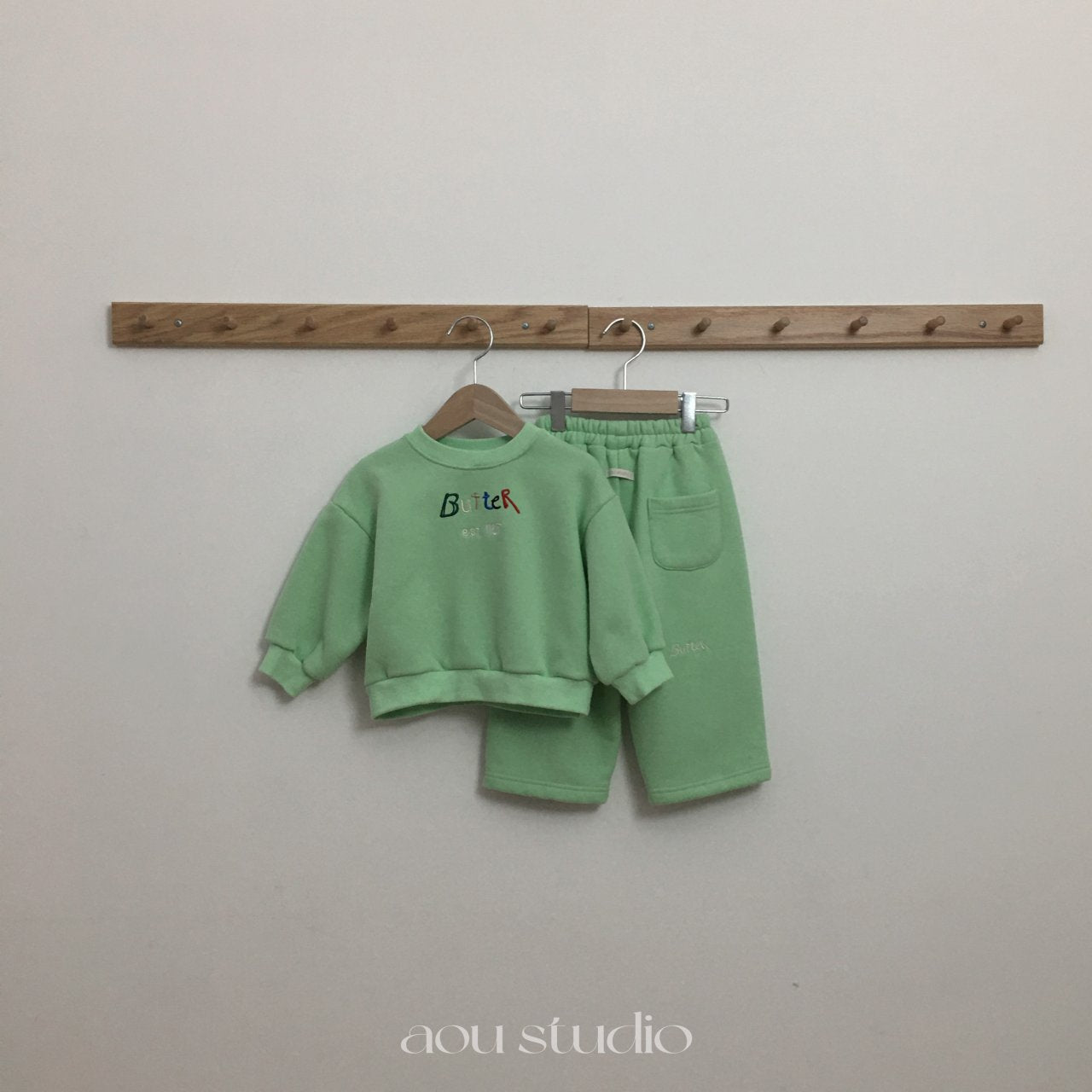 [PRE-ORDER] Butter Sweatshirts