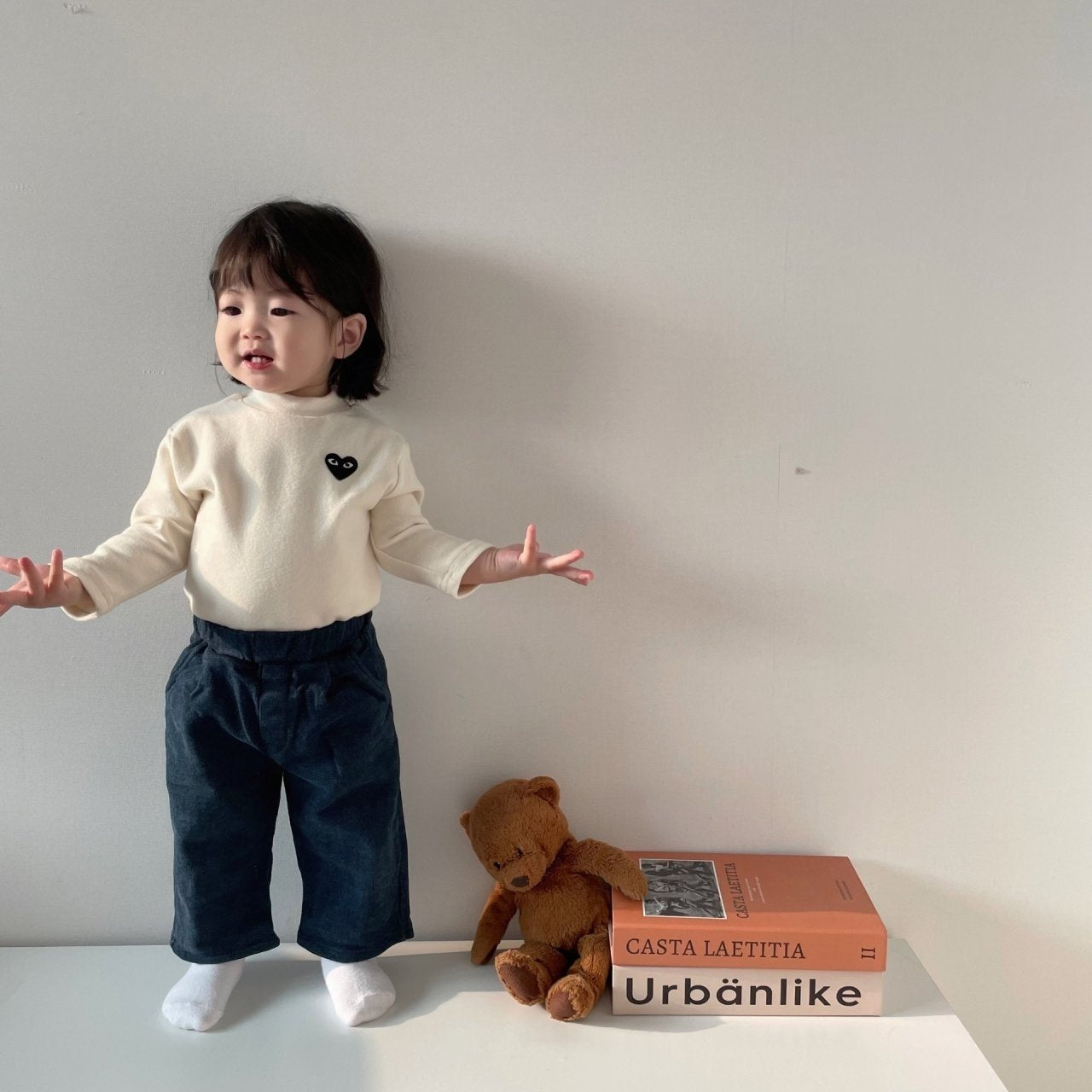 [PRE-ORDER] Heart Turtleneck T-Shirts