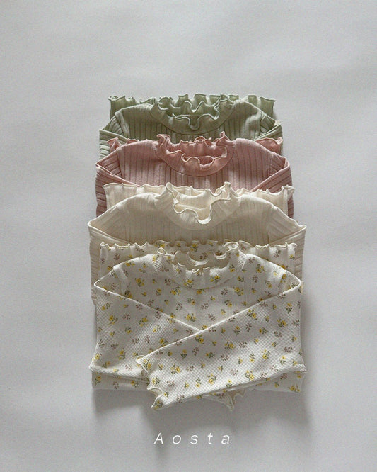 [PRE-ORDER] Camellia T-Shirts