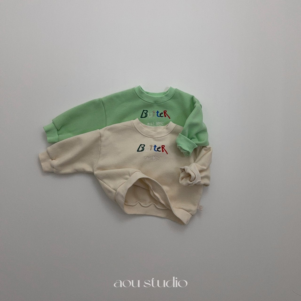 [PRE-ORDER] Butter Sweatshirts