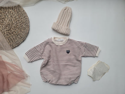 [PRE-ORDER] Cozy Heart Body Suit