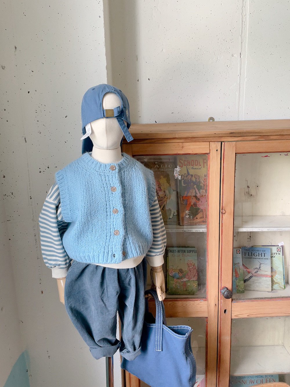 [PRE-ORDER] Toms Open Sweater Vest