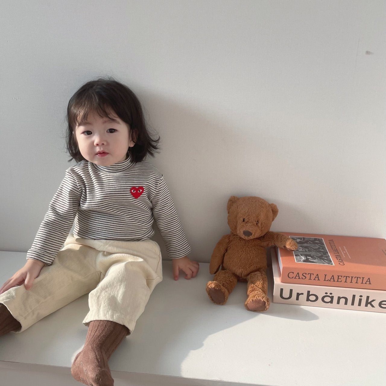 [PRE-ORDER] Heart Turtleneck T-Shirts