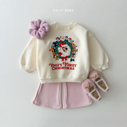 [PRE-ORDER] Wreath Sweatshirts (Mom Couple)