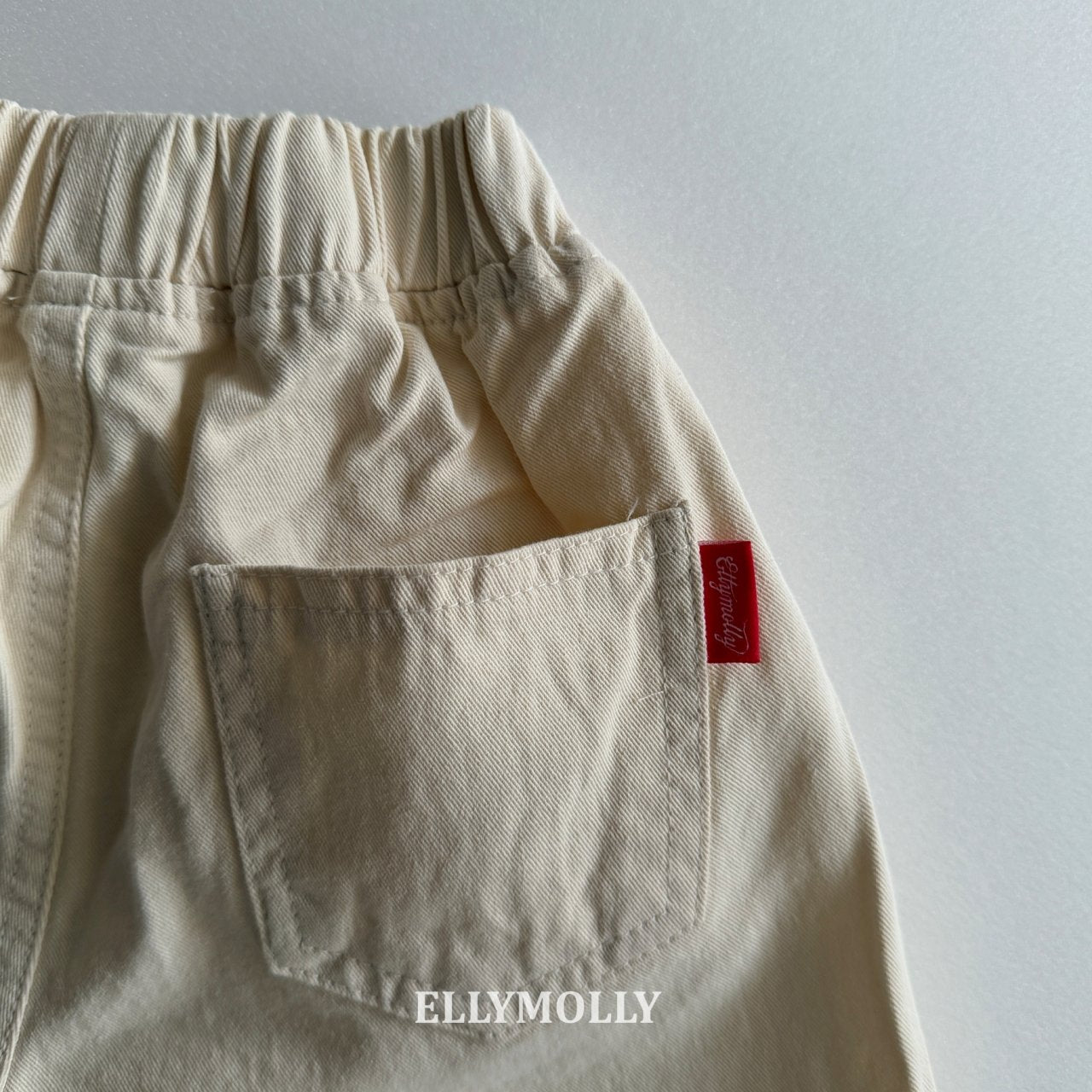 [PRE-ORDER] Day Fit Shorts