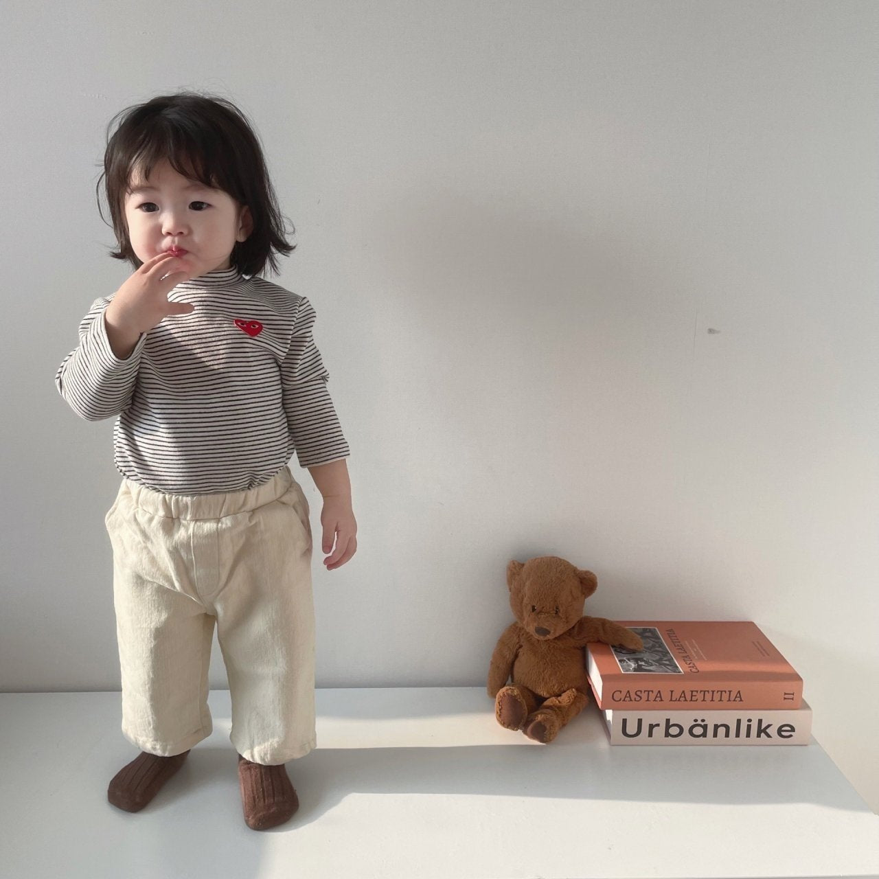 [PRE-ORDER] Heart Turtleneck T-Shirts