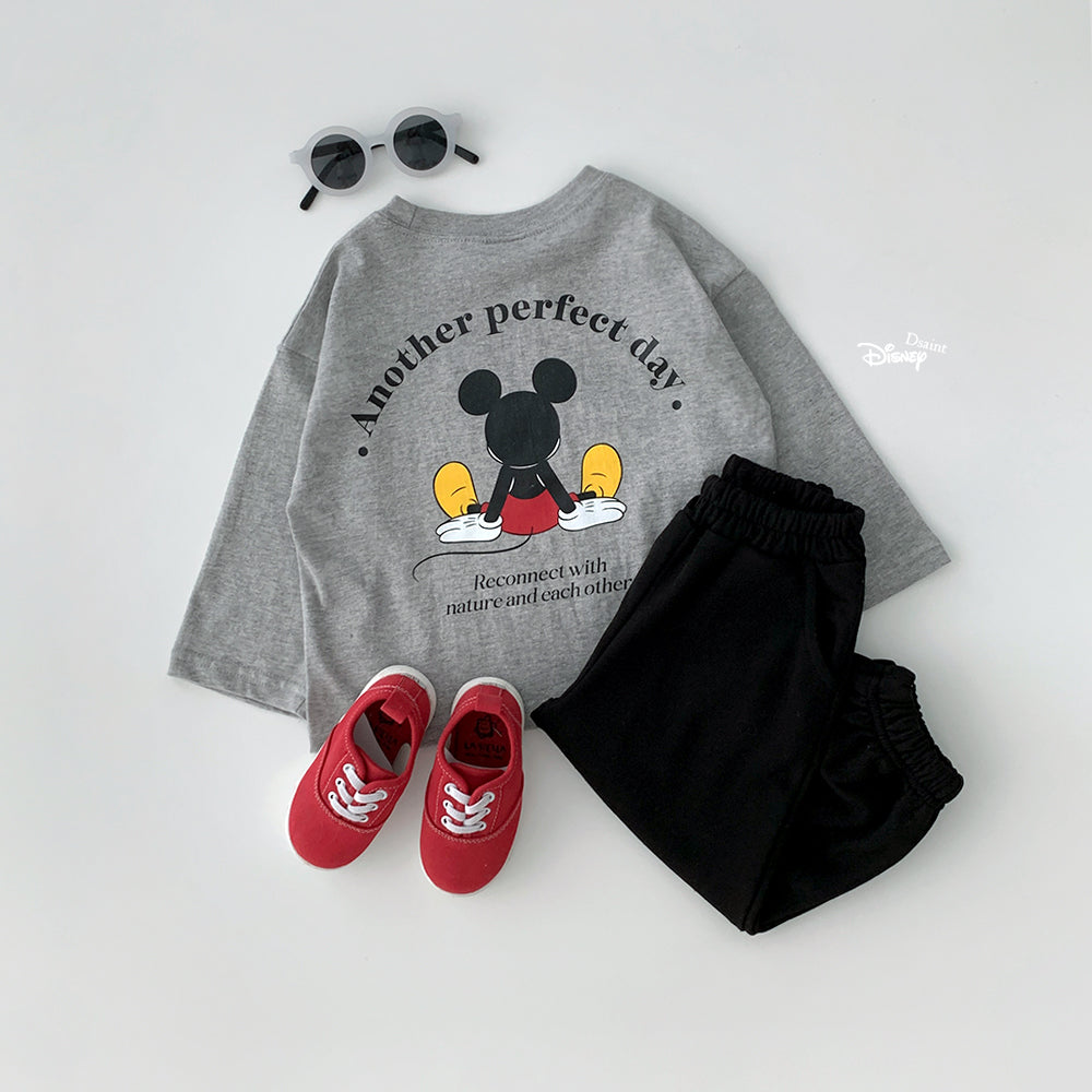 [PRE-ORDER] Behind T-Shirts