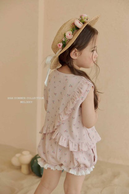 [PRE-ORDER] Din Din Frill T-Shirts
