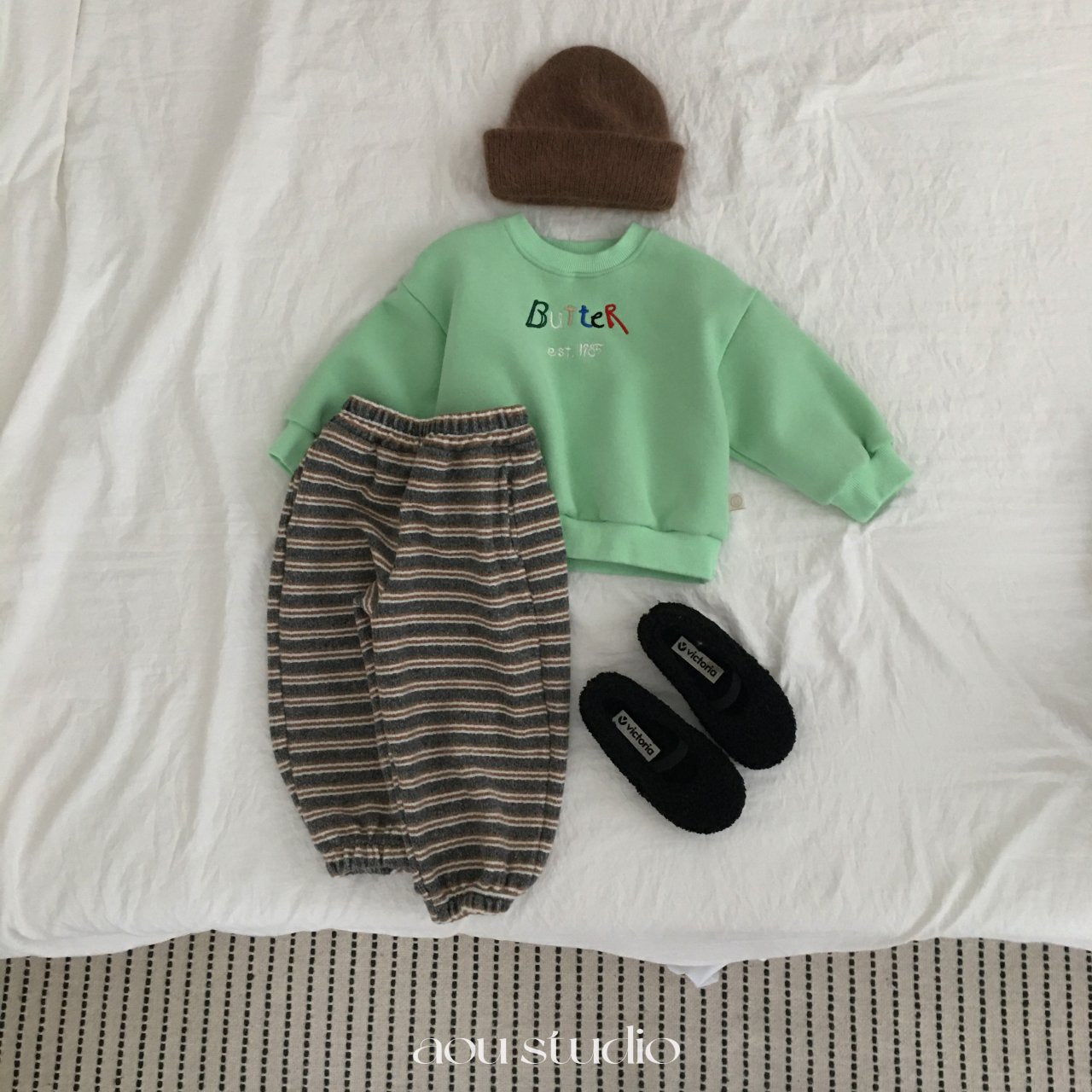 [PRE-ORDER] Butter Sweatshirts