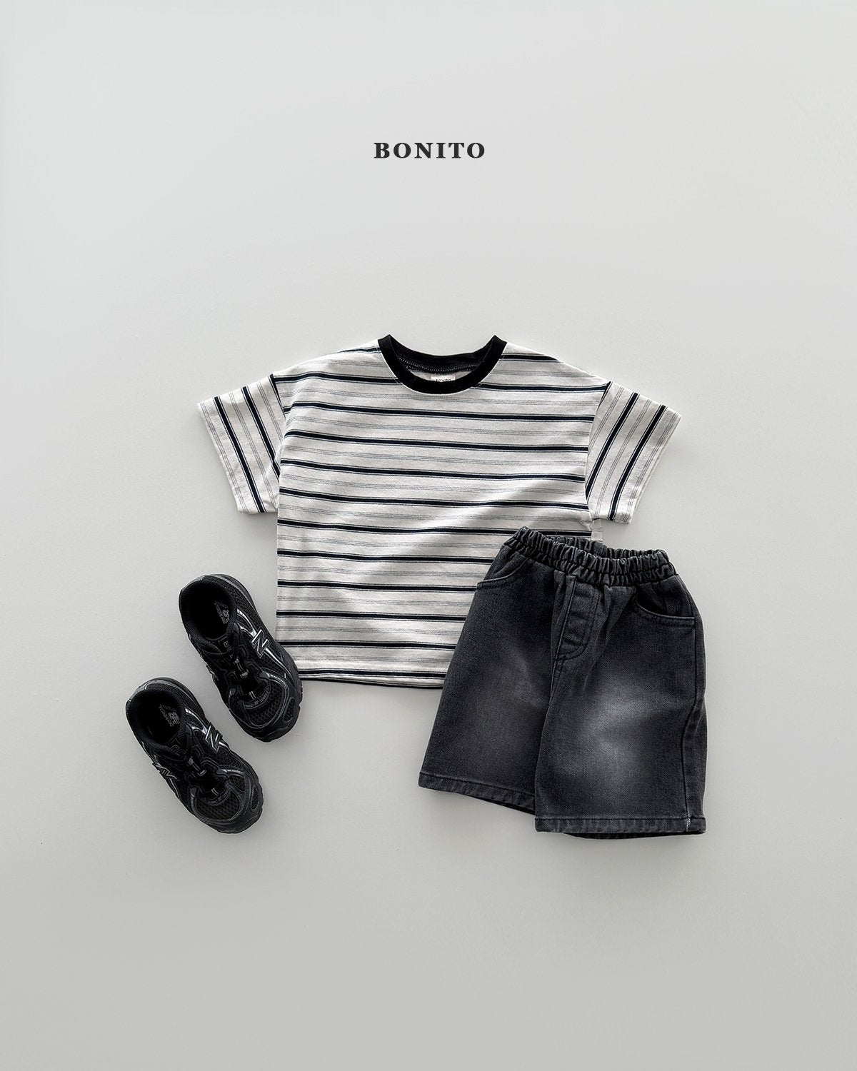 [PRE-ORDER] Moa Stripe T-Shirts