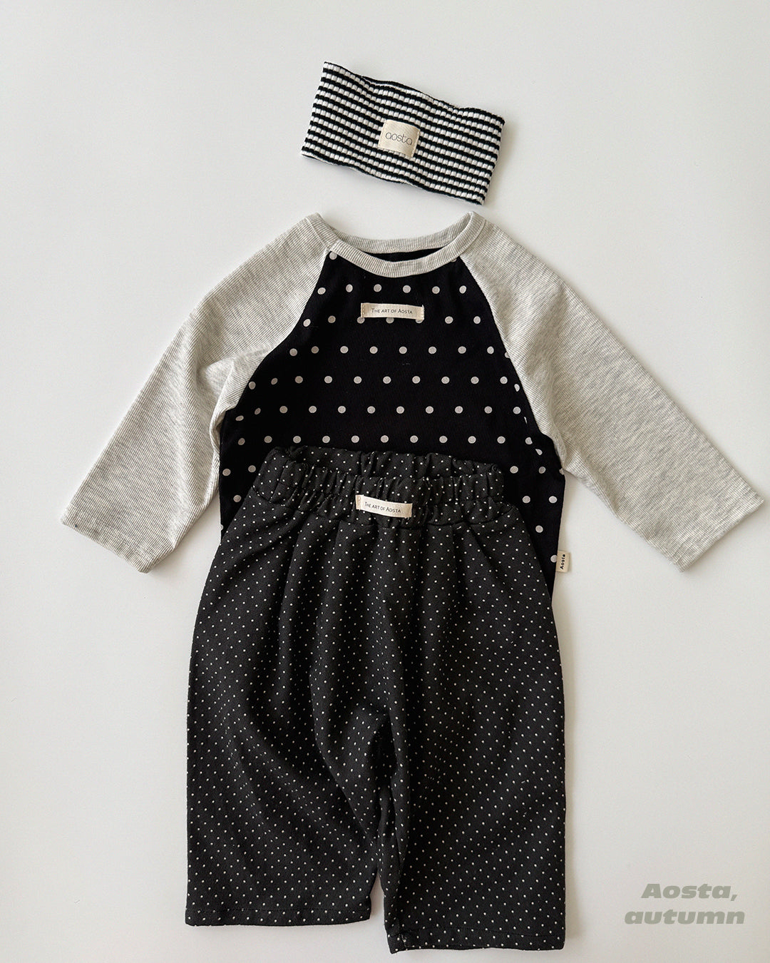 [PRE-ORDER] Dot Raglan T-Shirts