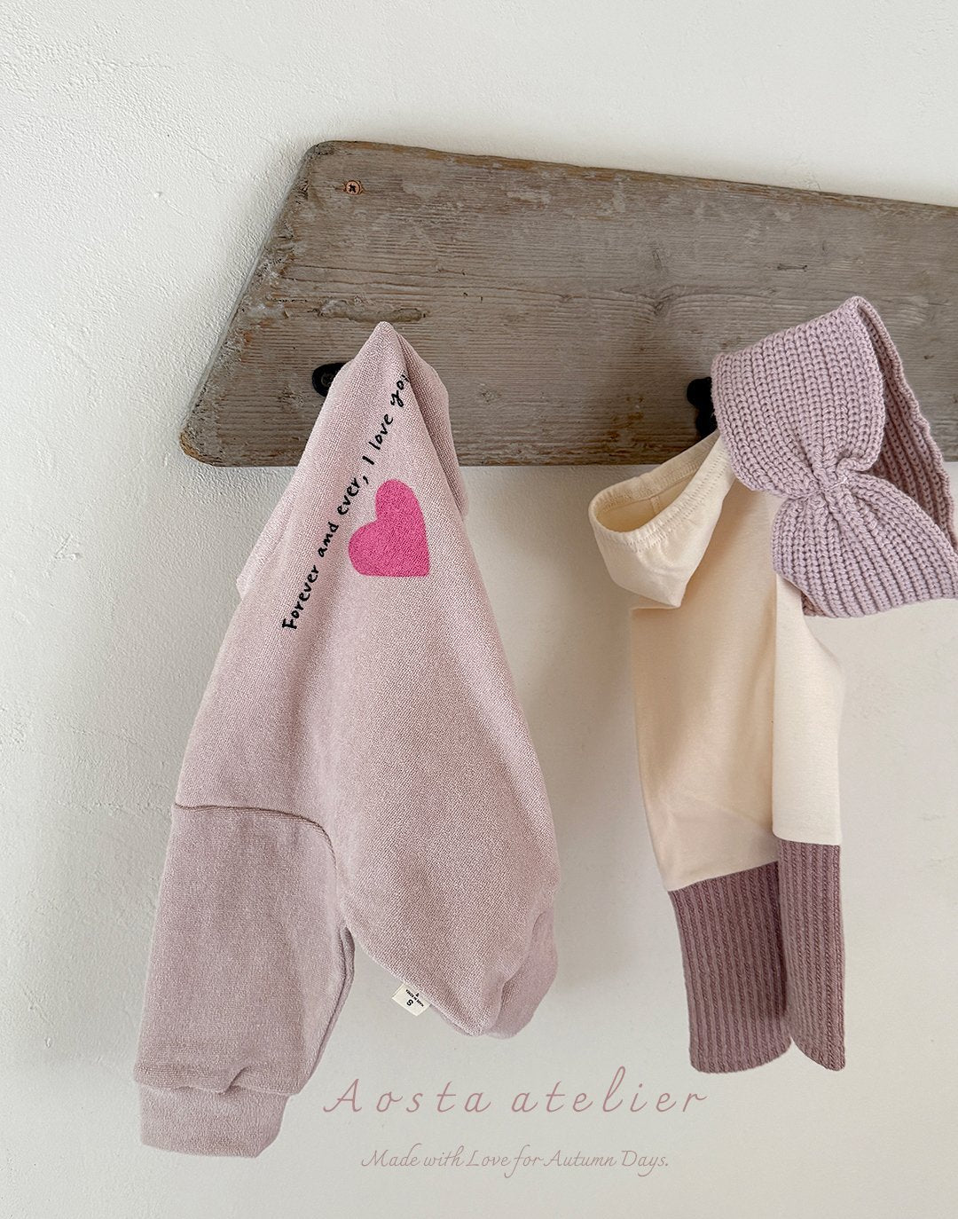 [PRE-ORDER] Heart Sweatshirts