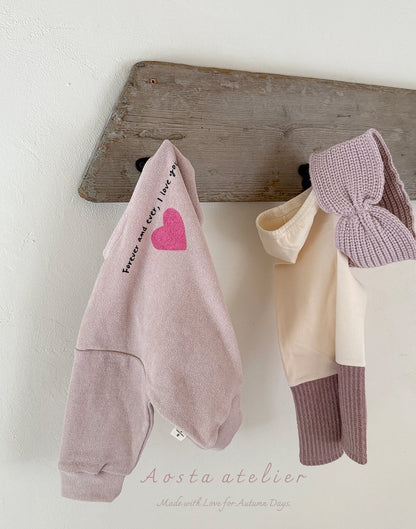 [PRE-ORDER] Heart Sweatshirts